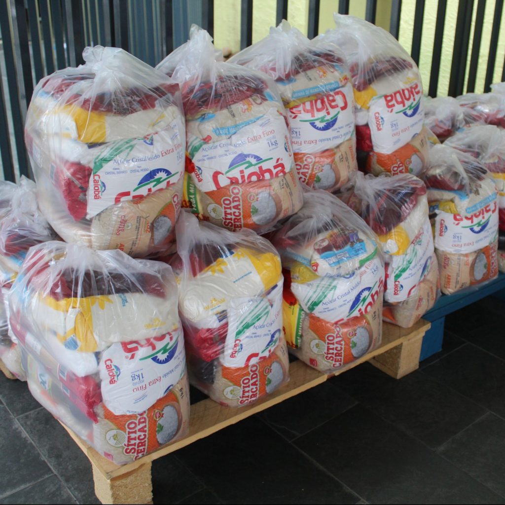 SINDIFISCO doa 100 cestas básicas para a Fepe