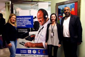 Por ordem: Assistente Social, Roseli Ribas, a Coordenadora de Projetos, Claudiane Pikes e o Presidente da instituição, Alexandro Luiz Barbosa.