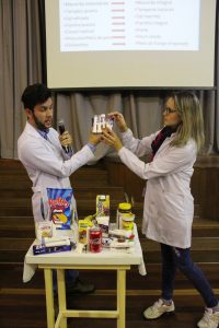 Estagiários do setor de nutrição da FEPE