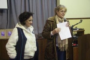 A diretora da Escola Ecumênica Dinéia Urbanek e a Vice-Diretora Heloane Sozzi